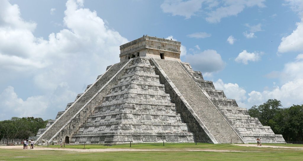 Chichen Itza: Maya Regional Capital in Yucatan, Mexico 1 Chichen Itza
