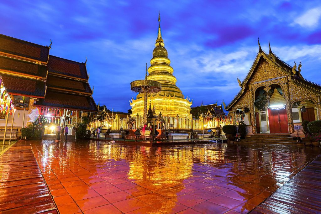 Wat Phra That Hariphunchai: A Royal Buddhist Temple in Lamphun 2 Wat Phra That Hariphunchai