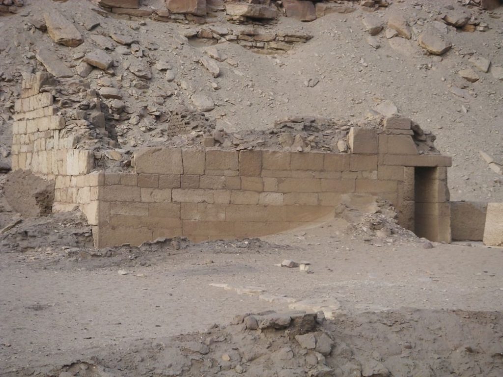 Pyramid of Neferirkare: A Fifth-Dynasty Royal Pyramid at Abusir 3 Pyramid of Neferirkare