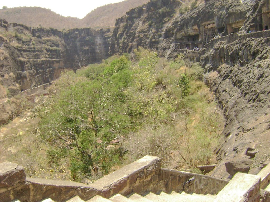 Ajanta Caves: A Buddhist Monastic and Worship Complex in India 4 Ajanta Caves