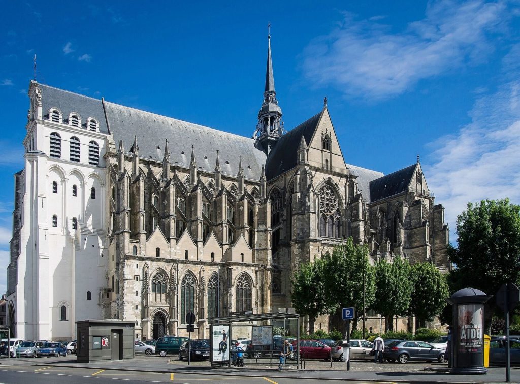 Basilica of Saint-Quentin: A Gothic Pilgrimage Church in France 2 Basilica of Saint-Quentin