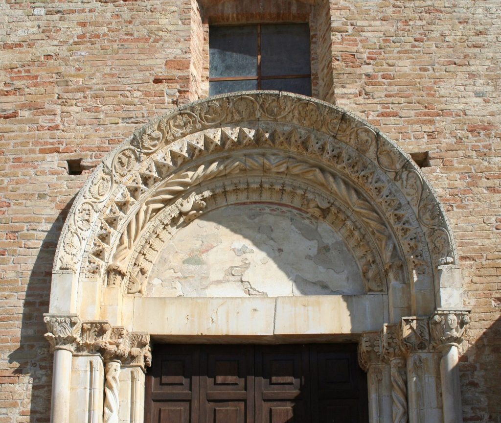 San Salvatore Maggiore: A Benedictine Abbey in Italy 1 San Salvatore Maggiore