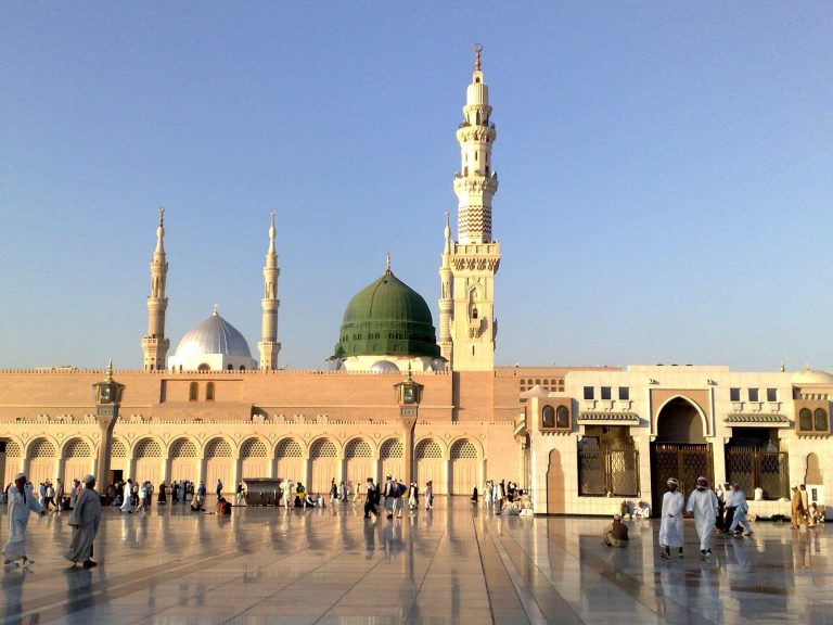 The Prophet’s Mosque: A Historic Place of Worship in Medina