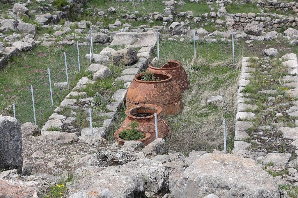 Hattusa: Capital of the Hittite Empire in Anatolia 1 Hattusa