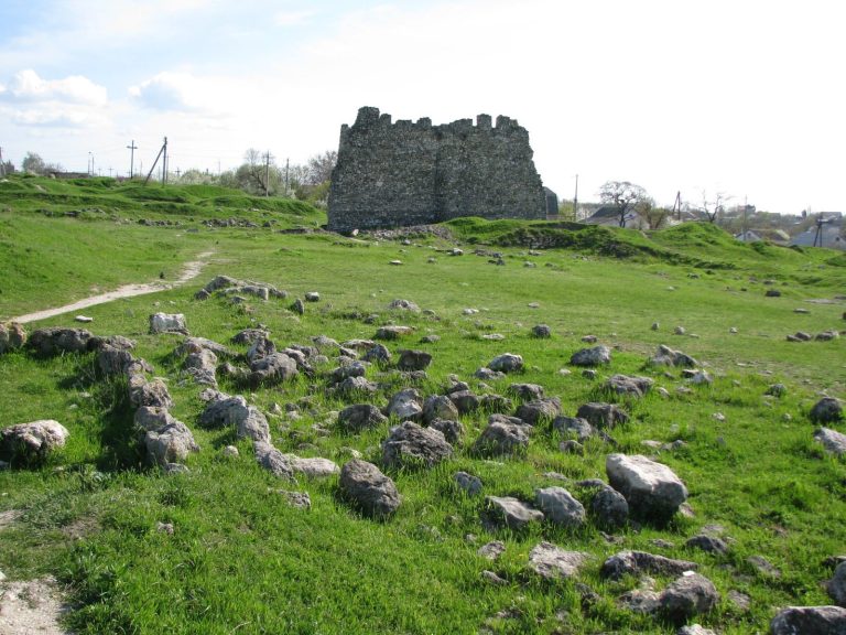 Scythian Neapolis: Capital and Fortress of the Crimean Scythian Kingdom