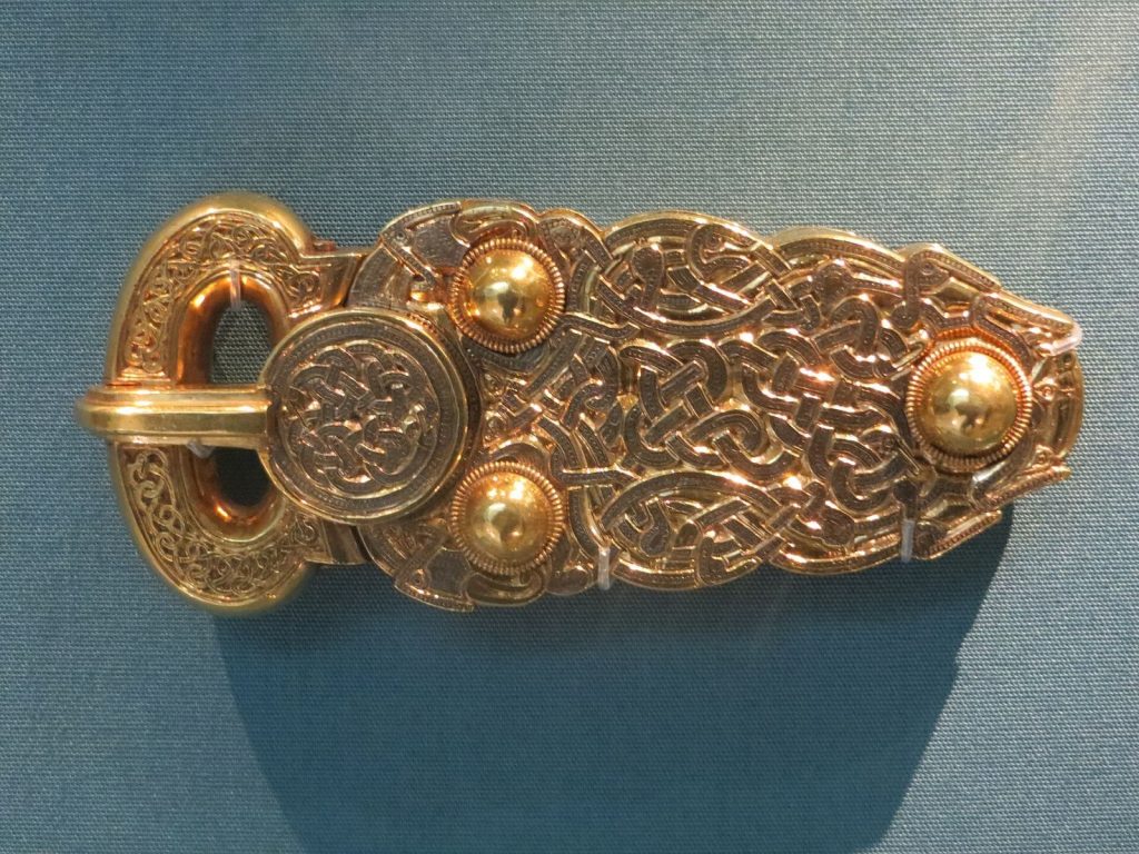 Sutton Hoo: An Anglo-Saxon Burial Landscape in England 3 Sutton Hoo