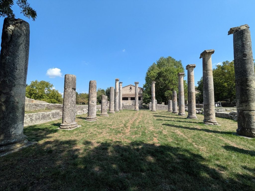 Saepinum: A Samnite and Roman Town in Italy 2 Saepinum