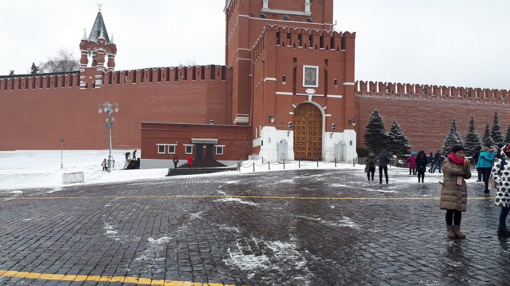 Moscow Kremlin Wall: Fortifications of the Kremlin 1 Moscow Kremlin Wall