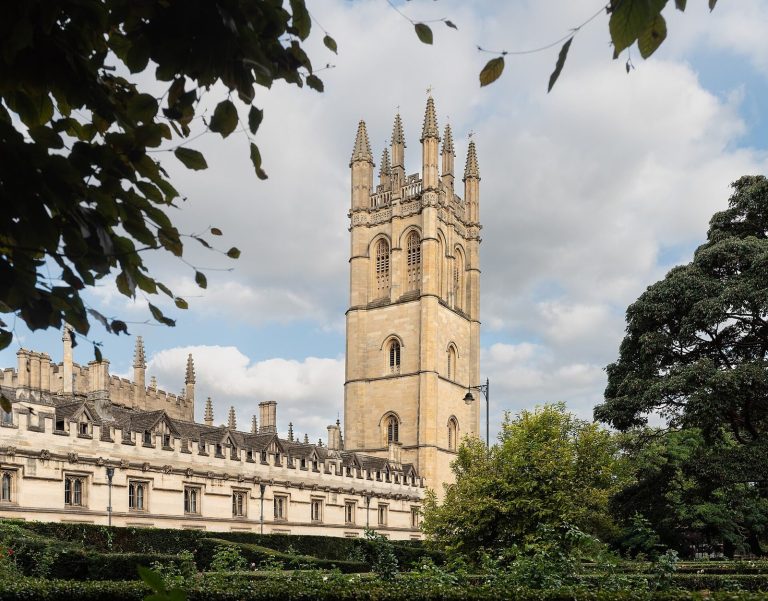 Magdalen College: A College of the University of Oxford
