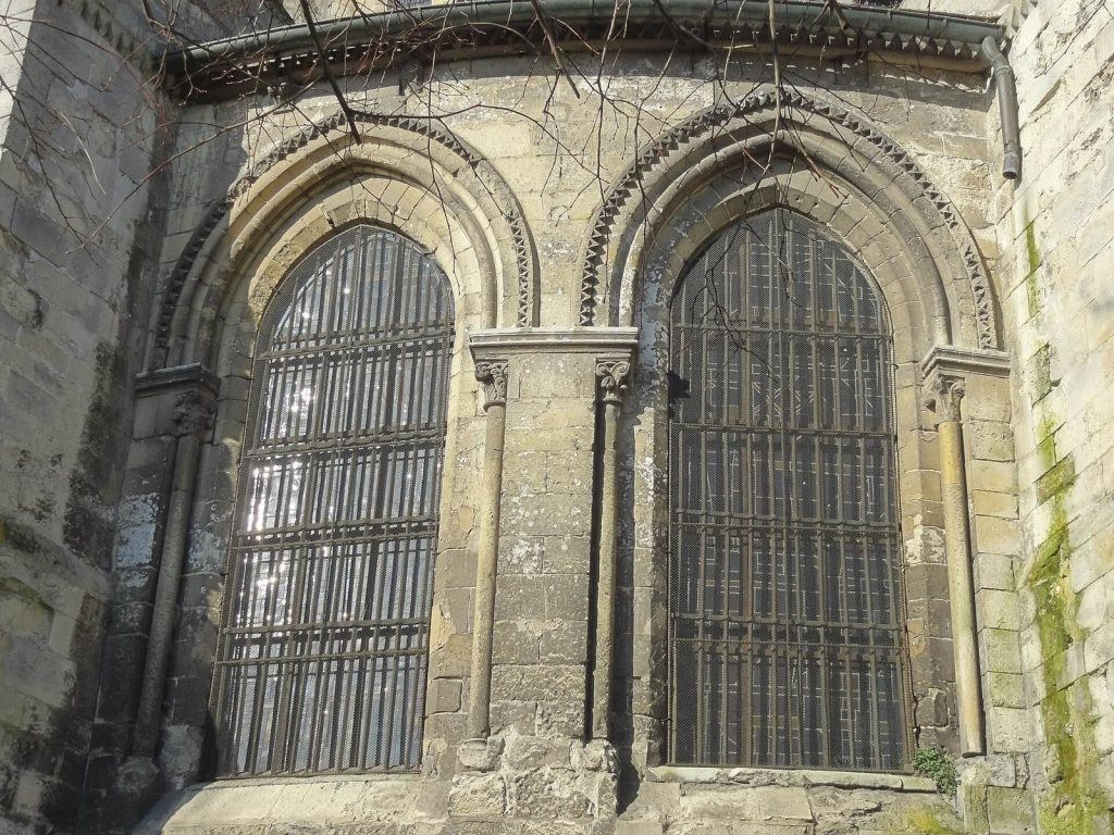 Church of Saint Peter and Saint Paul in Gonesse: A Medieval Parish Church 1 Saint-Pierre-et-Saint-Paul church in Gonesse