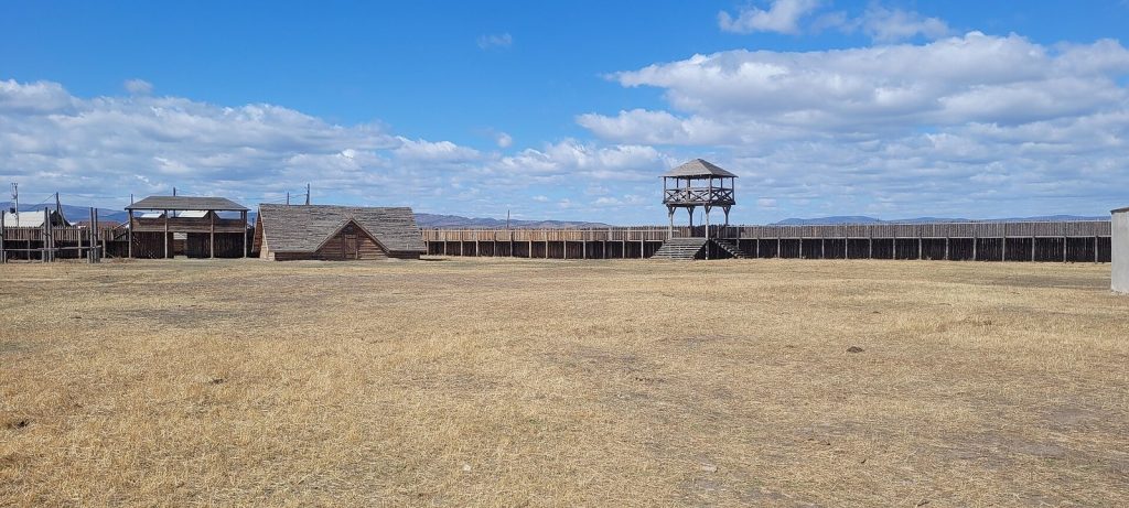 Ivolga: A Xiongnu-Era Fortified Settlement in Russia 1 Ivolga (Xiongnu) archaeological site