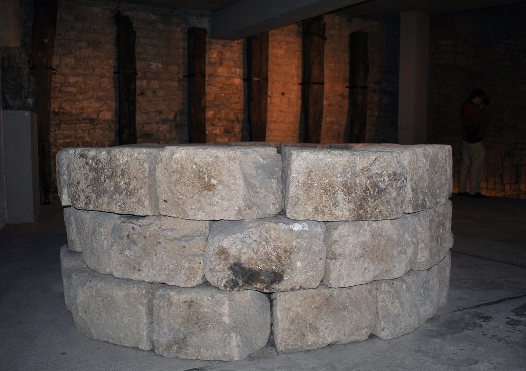 Ubiermonument: An Early Roman Stone Tower in Cologne 2 Ubiermonument