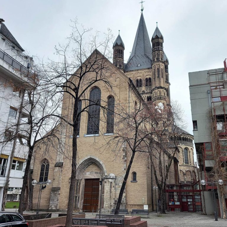 Great St. Martin Church: A Romanesque Basilica in Cologne