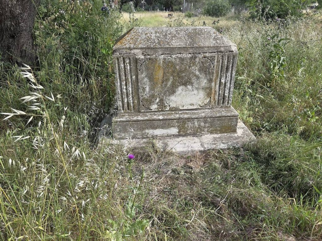 Mamilla Cemetery: Jerusalem’s Historic Muslim Burial Ground 2 Mamilla Cemetery
