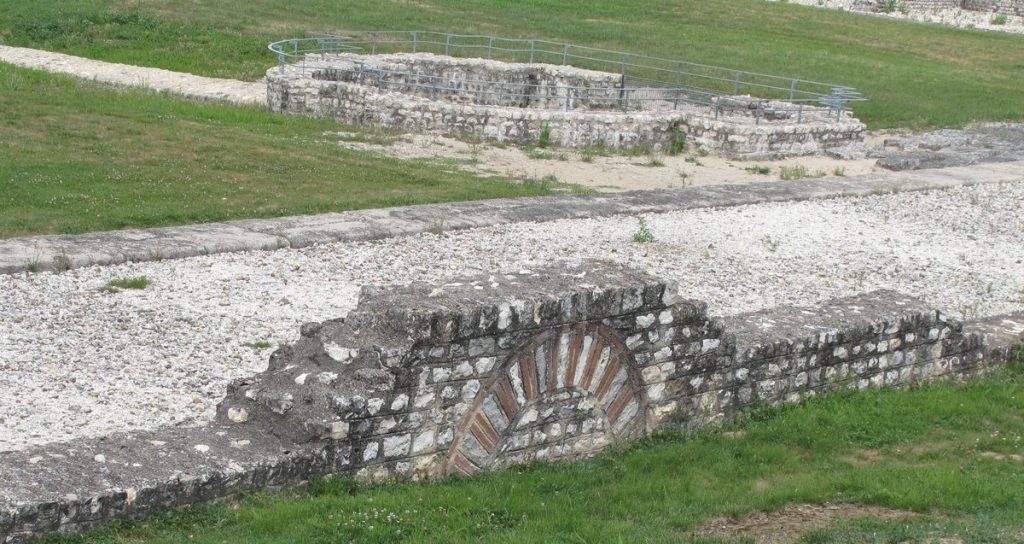 Aquis Segeste: A Roman Sanctuary and Settlement in France 4 Aquis Segeste