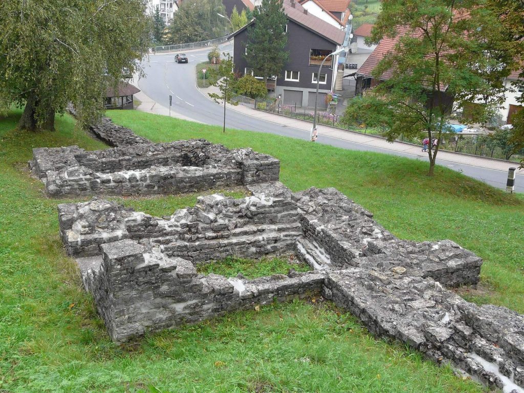 Castra of Osterburken: A Roman Frontier Fort Complex in Germany 5 Castra of Osterburken