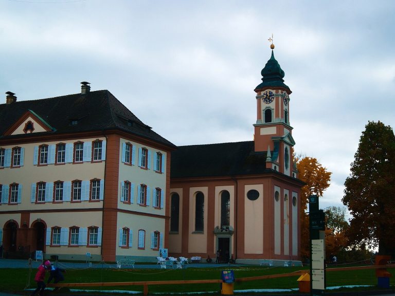 Mainau Palace: A Baroque Residence and Former Teutonic Order Seat