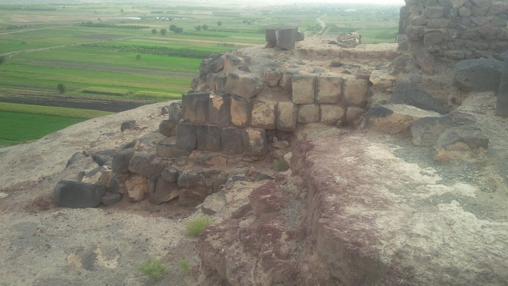 Armavir: An Ancient Armenian Capital and Archaeological Site 2 Armavir
