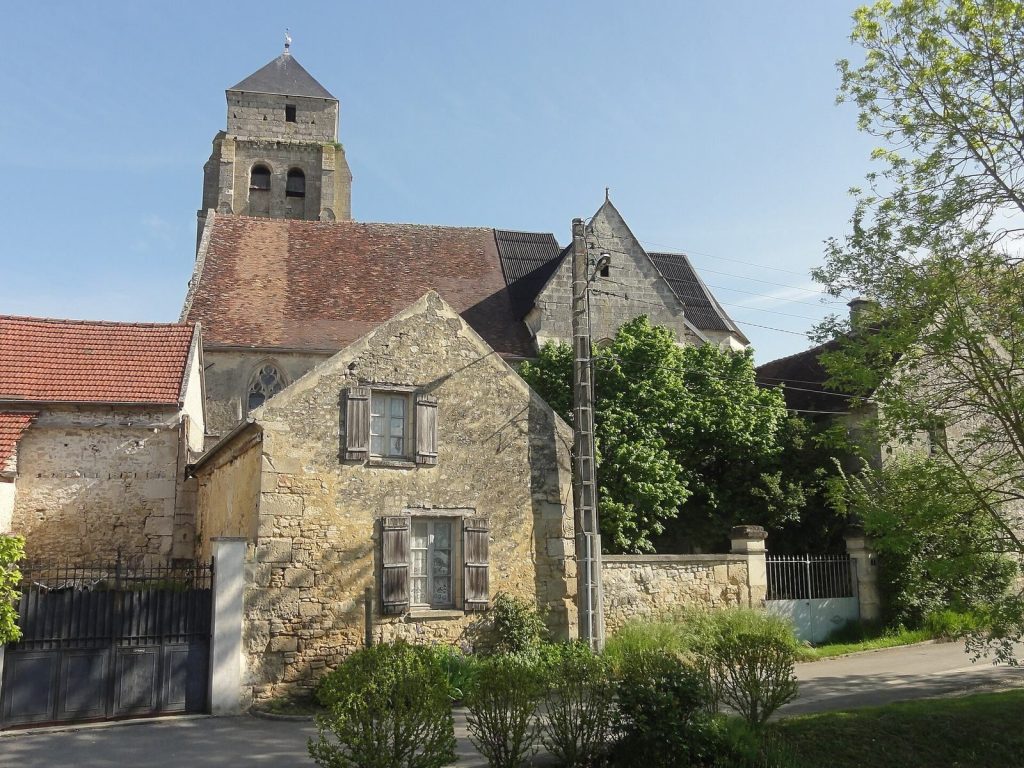 Church of Saint Martin at Feigneux: A Rural Fortified Parish Church 2 Église Saint-Martin de Feigneux