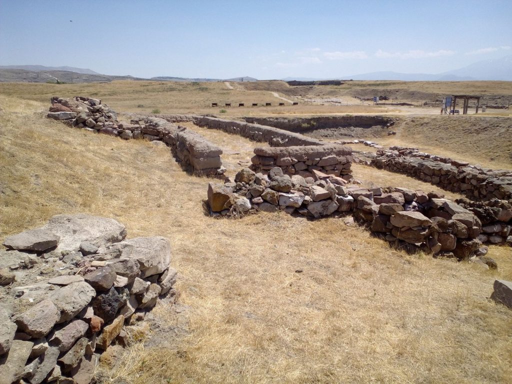 Kültepe: An Ancient Anatolian Political and Trading Center 2 Kültepe