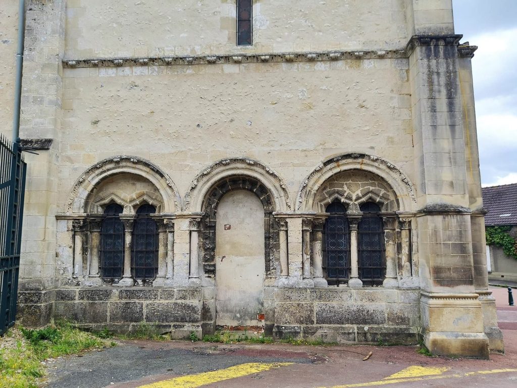 Church of Saint Mary Magdalene in Trie-Château: A Romanesque and Gothic Parish Church 2 Église Sainte-Madeleine de Trie-Château