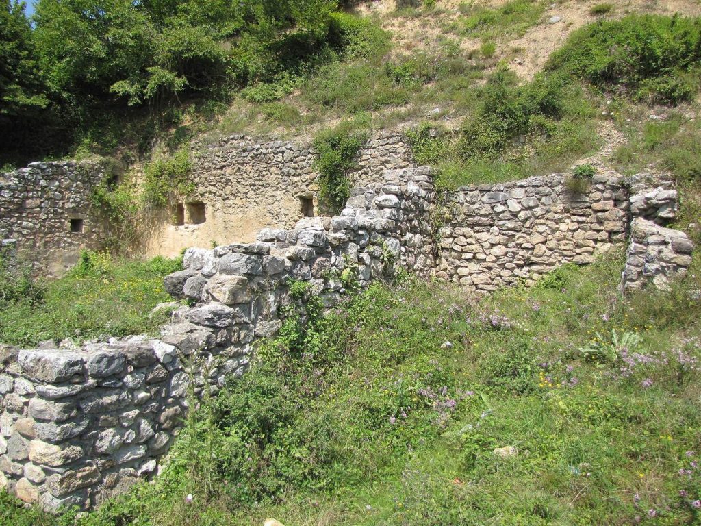 Stari Ras: A Serbian Medieval Political and Cultural Center 1 Stari Ras