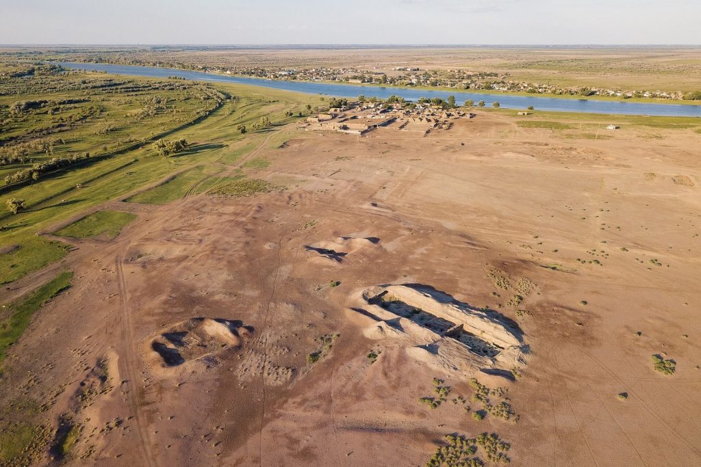 Samosdelka: A Medieval Settlement in the Volga Delta 2 Samosdelka