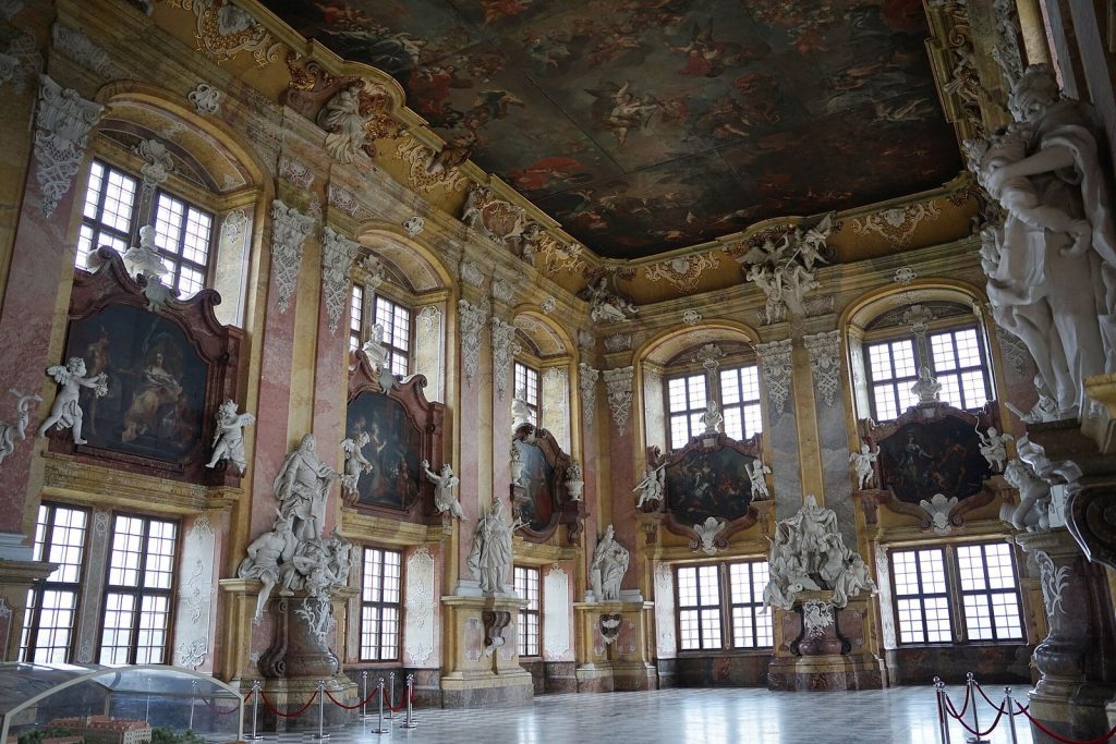 Lubiąż Abbey