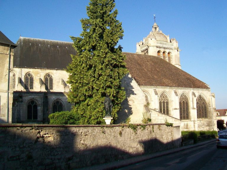Sainte-Maxence Church: A Flamboyant Gothic Parish Church in Pont-Sainte-Maxence