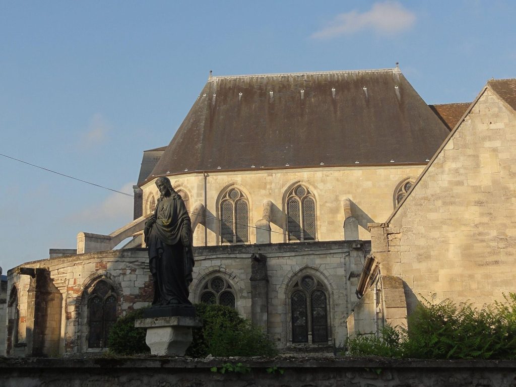 Sainte-Maxence Church: A Flamboyant Gothic Parish Church in Pont-Sainte-Maxence 2 Église Sainte-Maxence de Pont-Sainte-Maxence