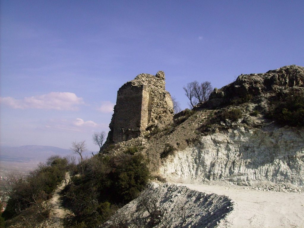Strumica Fortress: A Medieval Stronghold in North Macedonia 1 Strumica Fortress