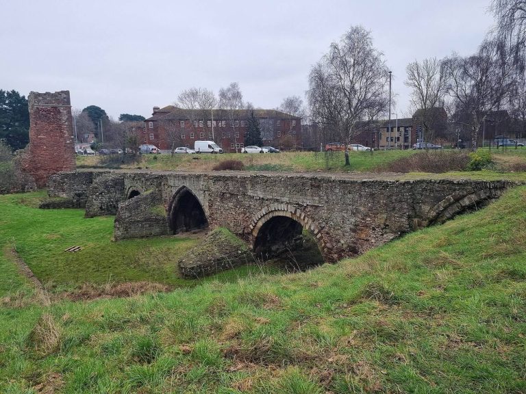 Old Exe Bridge: Medieval Stone Crossing at Exeter