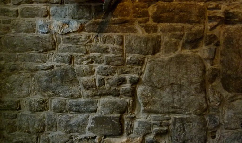 The First Medieval City Wall of Maastricht: A Thirteenth-Century Fortification 2 first medieval city wall of Maastricht