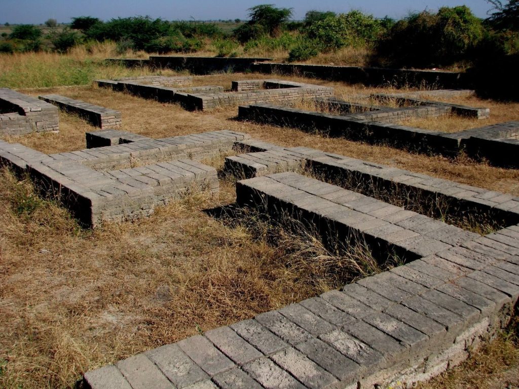 Lothal: A Harappan Trading and Manufacturing Center 2 Lothal