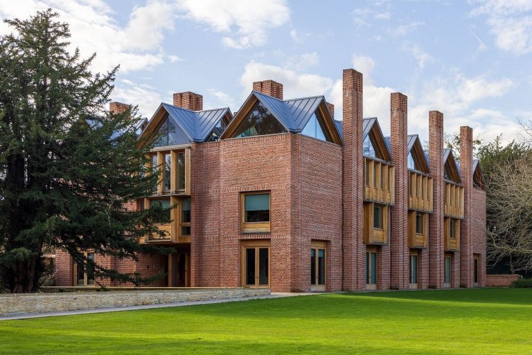Magdalene College: A College of the University of Cambridge