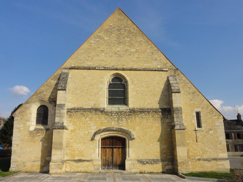 Saint-Denis Church of Bornel: A Medieval Parish Church in France 1 église Saint-Denis de Bornel