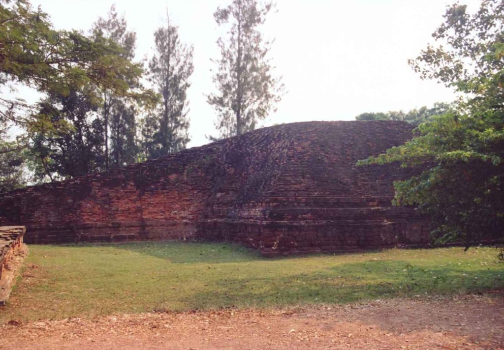 Khu Bua: A Dvaravati Town in Thailand 3 Khu Bua