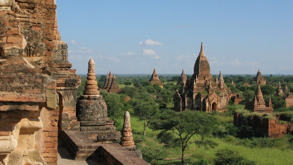 Bagan: Capital and Religious Center of the Pagan Kingdom 3 Bagan