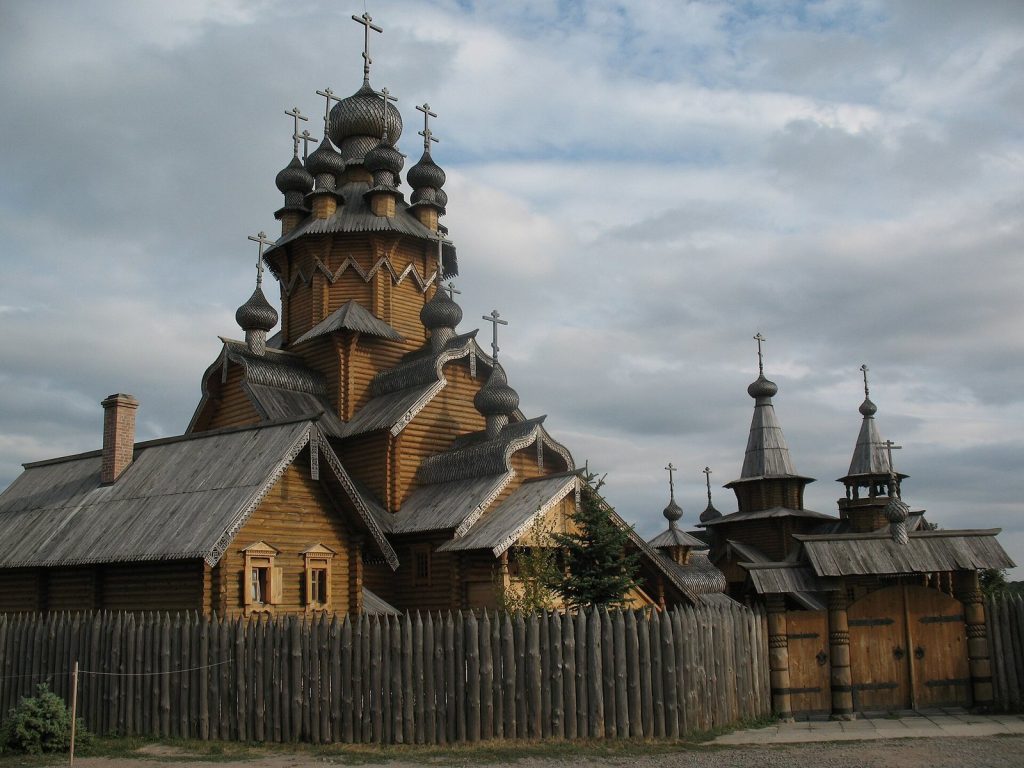 Sviatohirsk Lavra: An Orthodox Monastery in Ukraine 3 Sviatohirsk Lavra