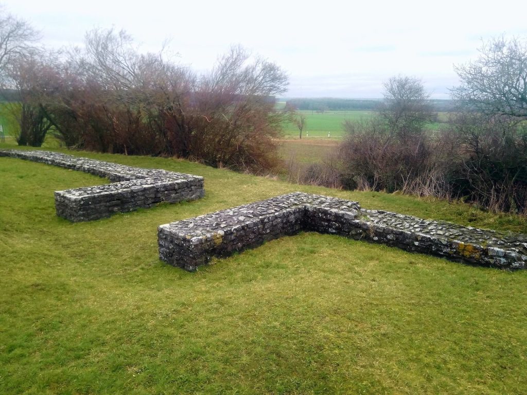 Kleinkastell Haselburg: A Roman Frontier Fort in Germany 1 Kleinkastell Haselburg