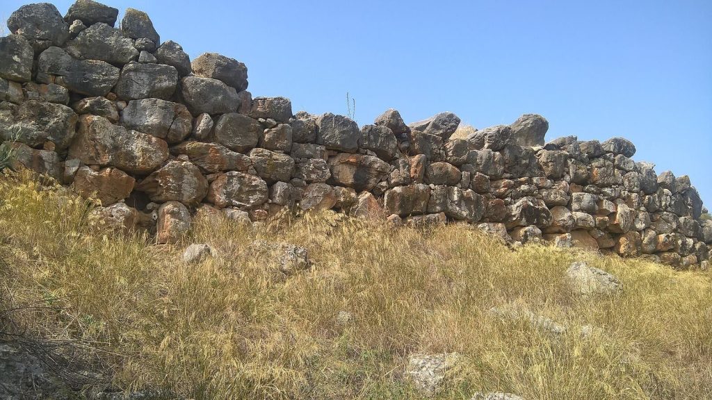 Tiryns: A Mycenaean Citadel and Palatial Center 2 Tiryns