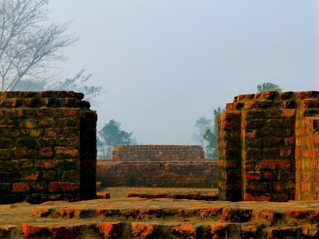 Piprahwa: A Buddhist Stupa and Monastic Site in Uttar Pradesh 2 Piprahwa