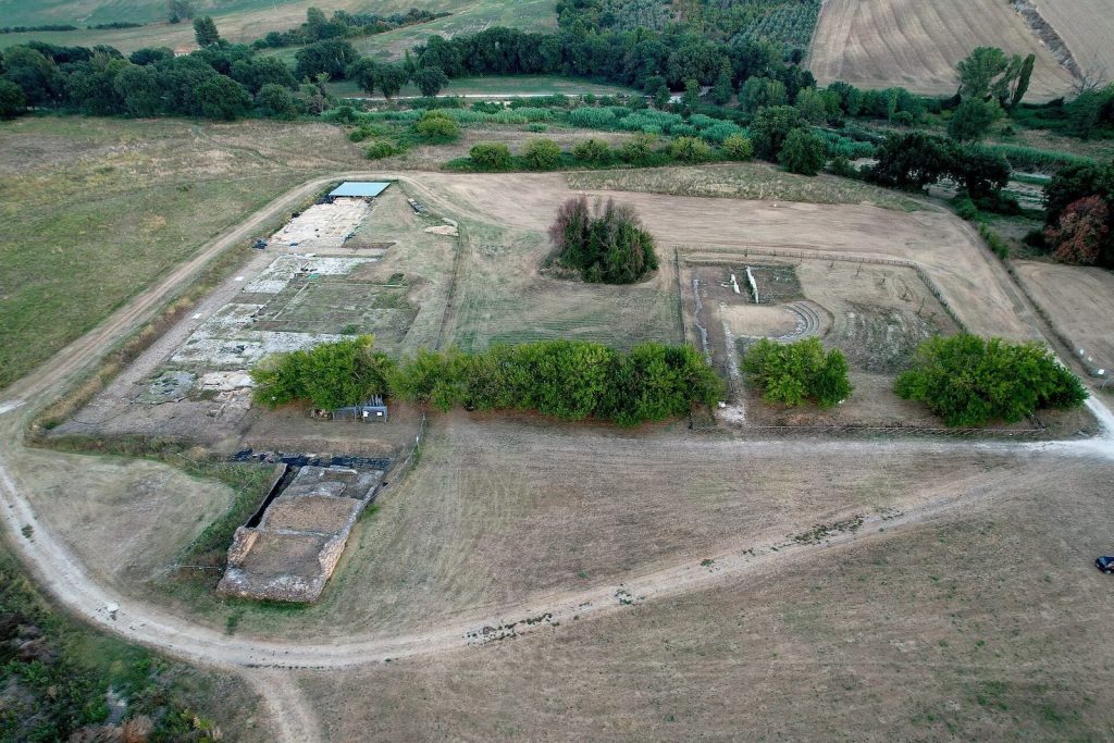 Ancient Ostra: A Roman Municipium in Italy 2 Ancient Ostra