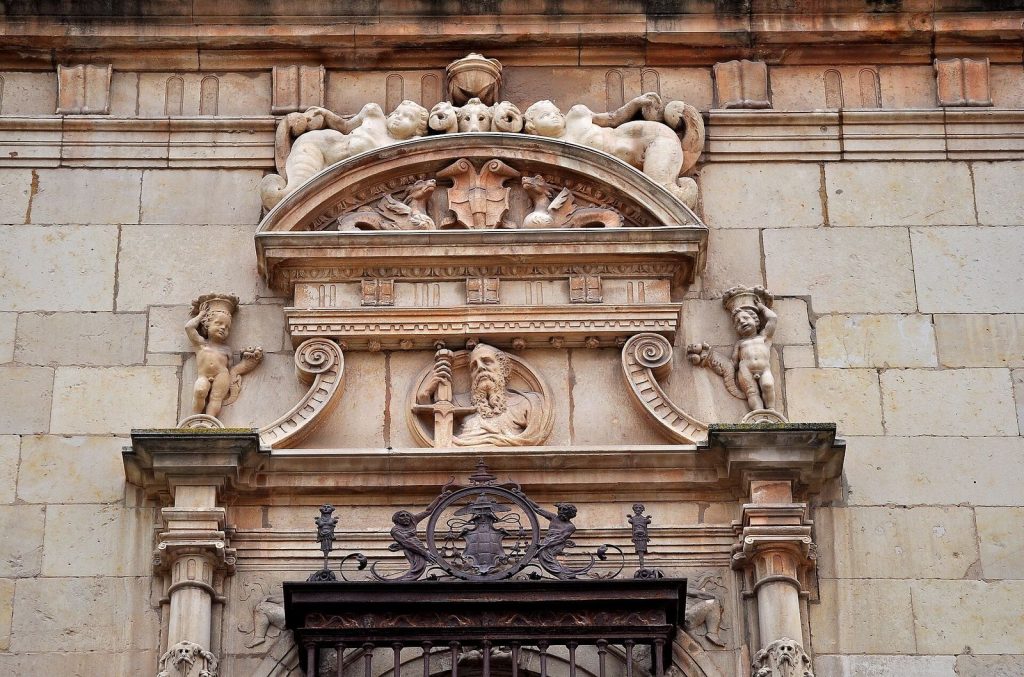 Colegio Mayor de San Ildefonso: A University College in Alcalá de Henares 2 Colegio Mayor de San Ildefonso