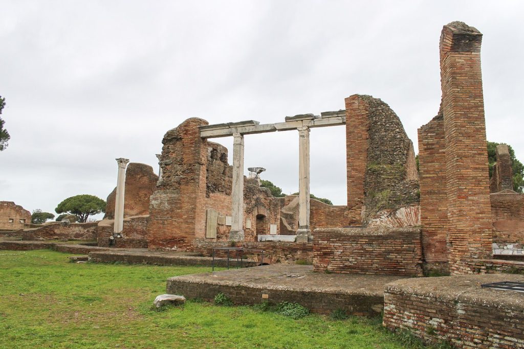 Forum Baths, Ostia: A Roman Public Bath Complex 3 Forum Baths, Ostia