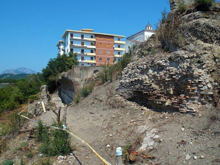 Santi Quaranta: A Roman Complex in Benevento