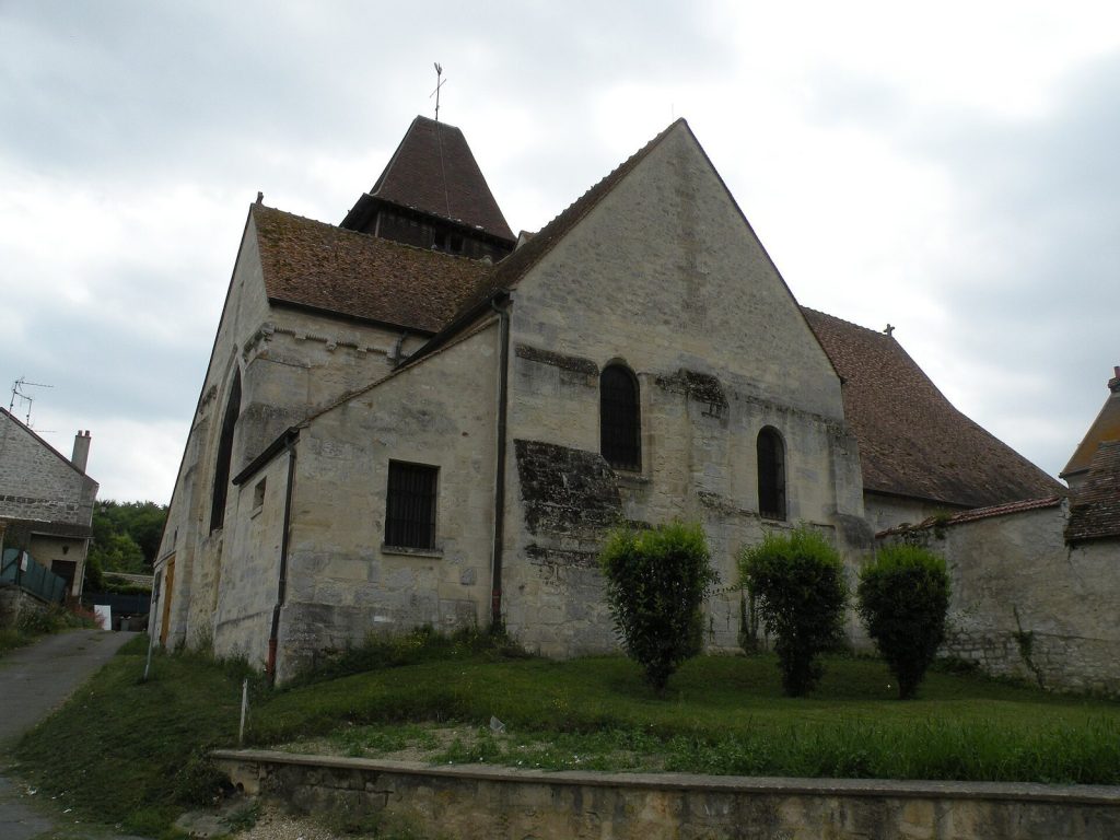Saint Martin's Church of Labbeville: A Medieval Parish Church in France 2 église Saint-Martin de Labbeville