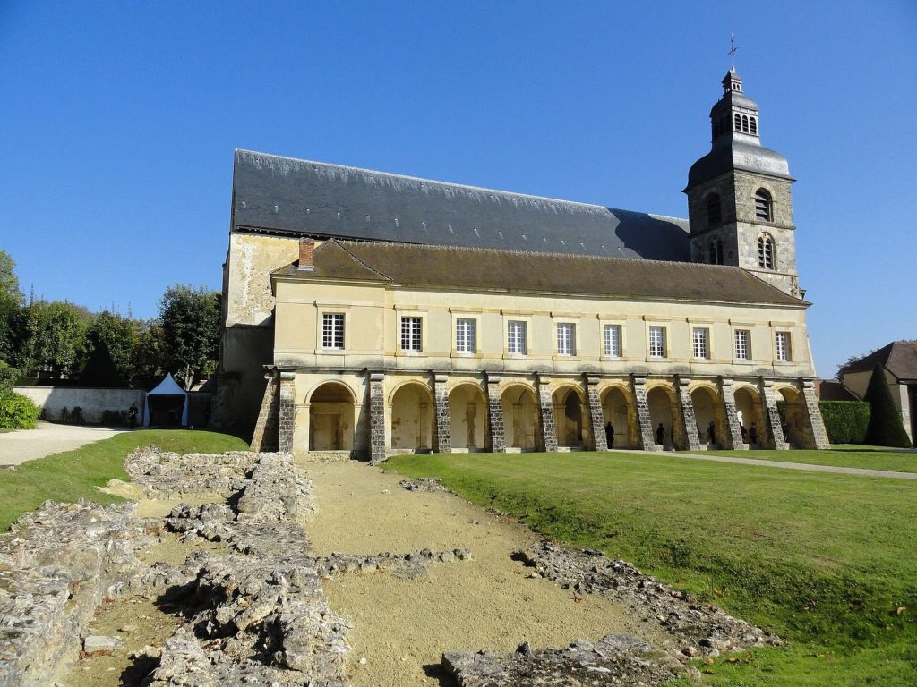 Saint-Pierre d’Hautvillers Abbey: A Benedictine Monastery in France 2 Abbaye Saint-Pierre d’Hautvillers