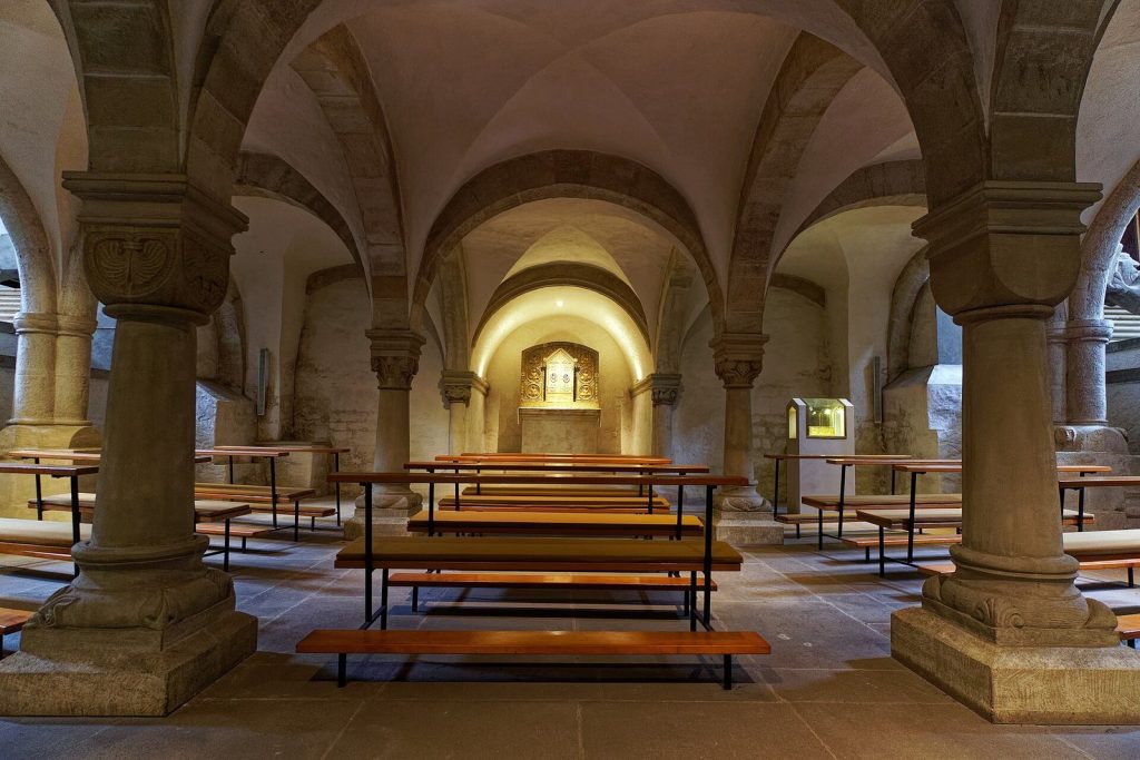 St. Vitus Basilica: Ellwangen’s Romanesque Collegiate Church 2 Basilika St. Vitus