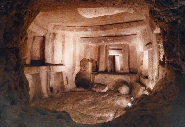 Hypogeum of Ħal Saflieni: A Neolithic Sanctuary and Burial Complex